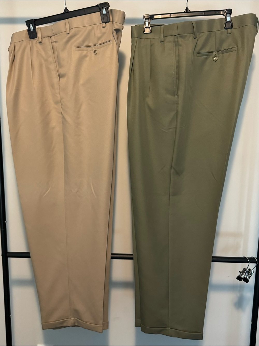 TWO Pairs of Roundtree & Yorke Men's Dress Pants in Khaki and Olive